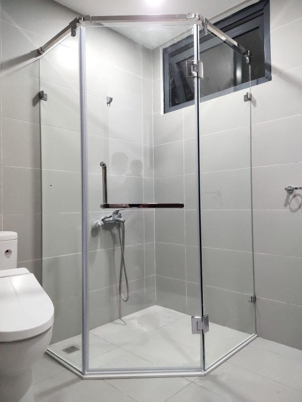 vách kính nhà tắm kính cường lực