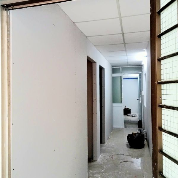 làm vách ngăn thạch cao quận 5